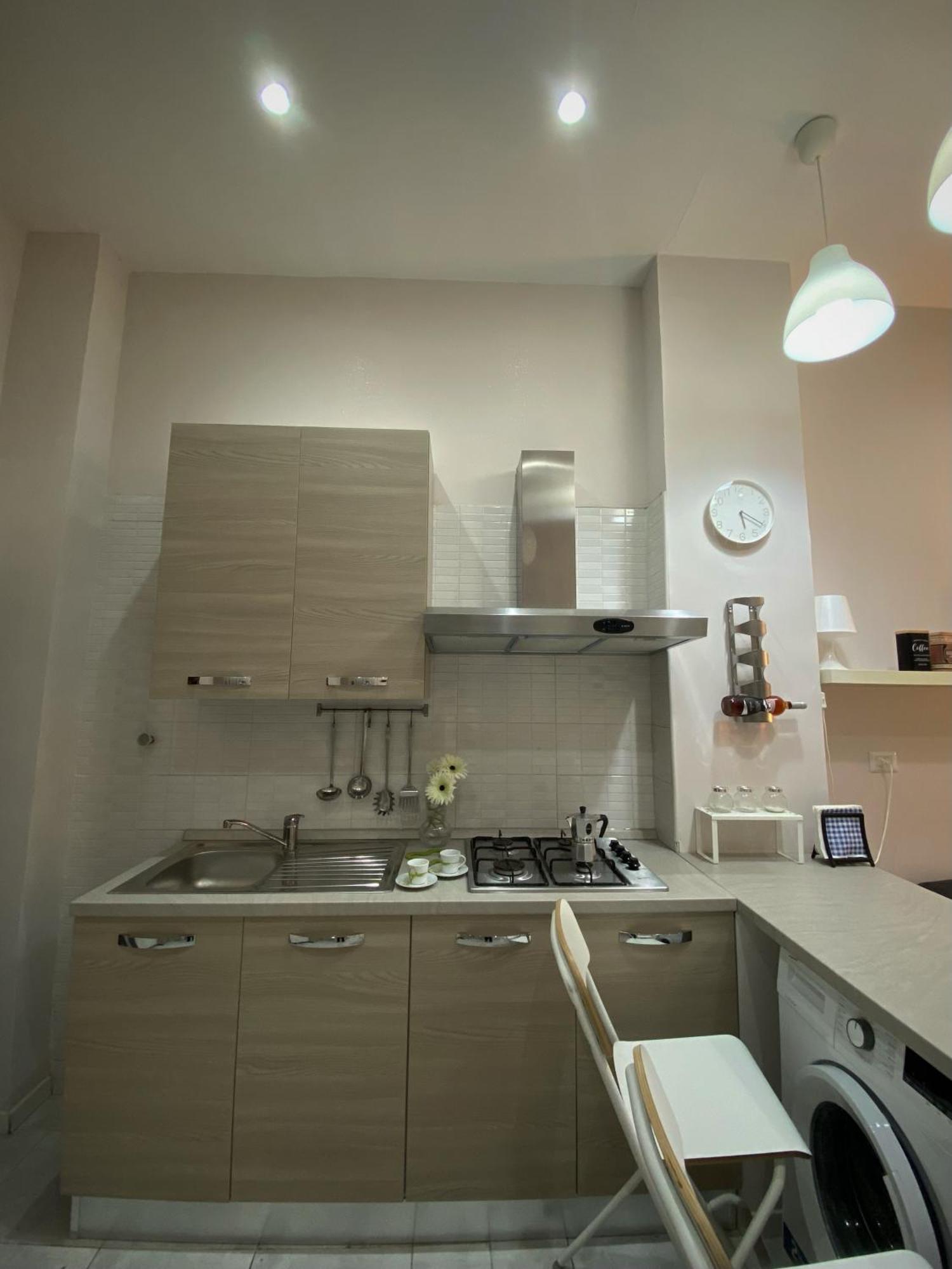 La Casa Al Centro " Vicino Al Centro Storico Di Napoli" Nápoles Exterior foto
