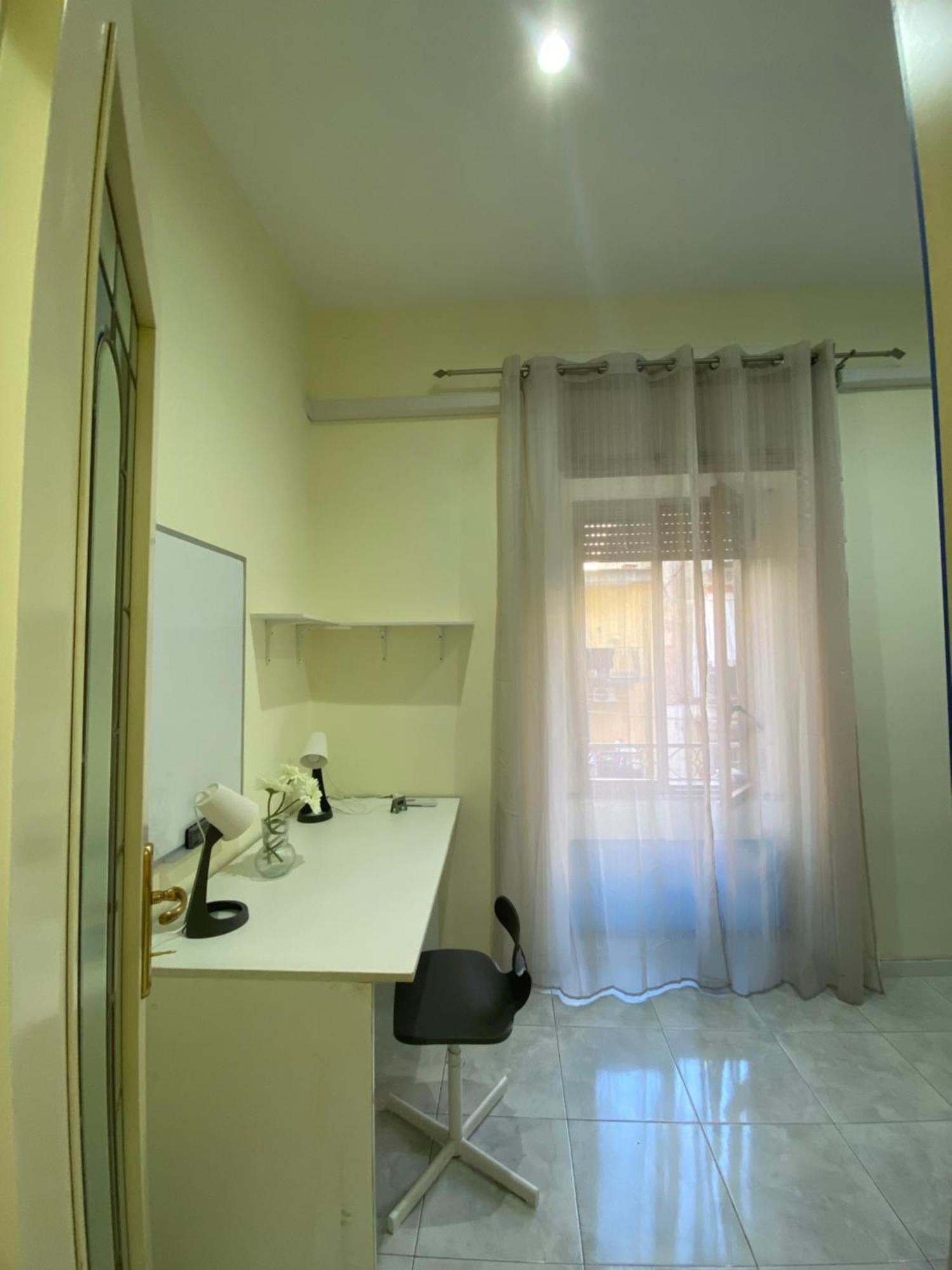 La Casa Al Centro " Vicino Al Centro Storico Di Napoli" Nápoles Exterior foto