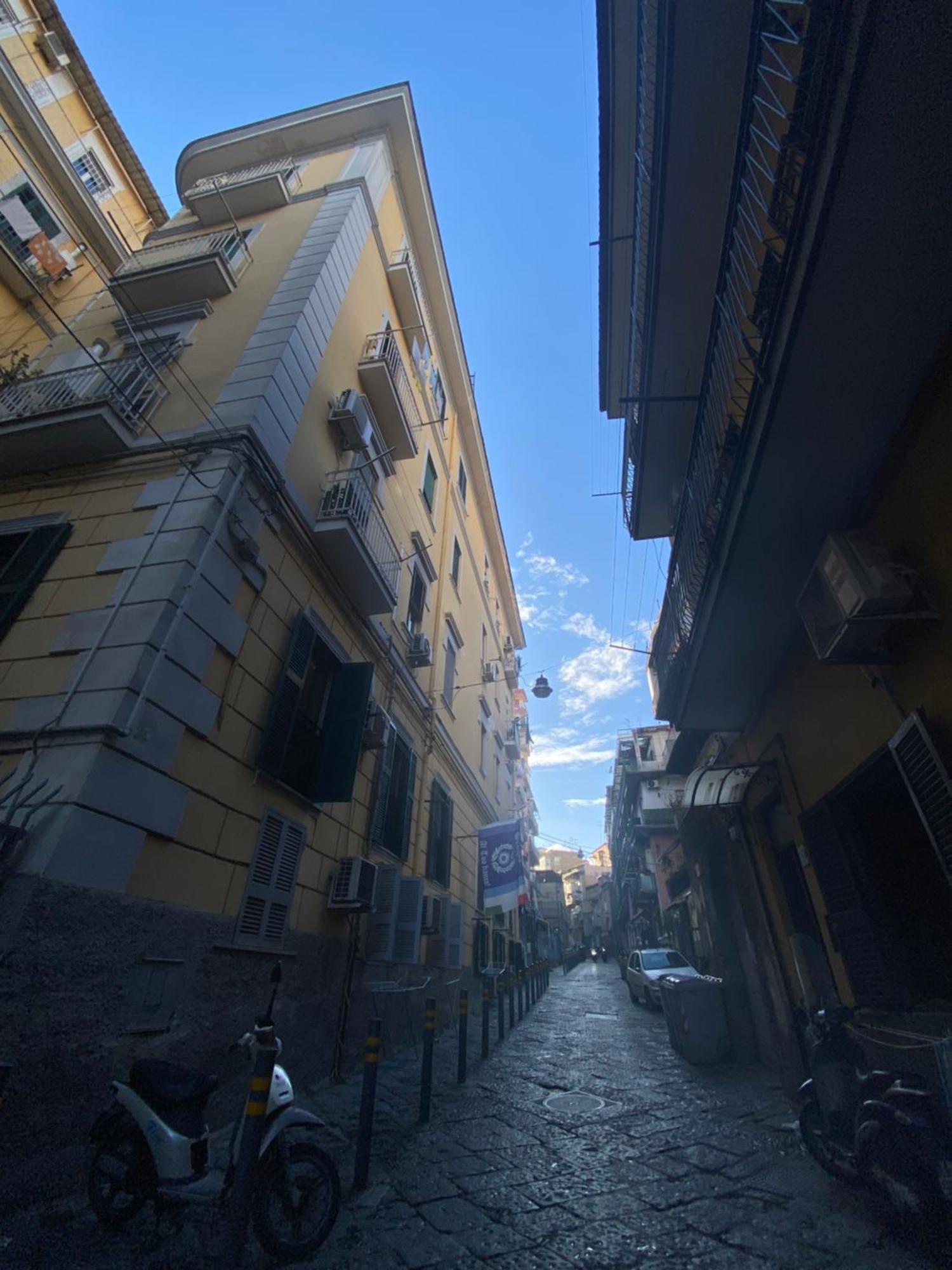 La Casa Al Centro " Vicino Al Centro Storico Di Napoli" Nápoles Exterior foto