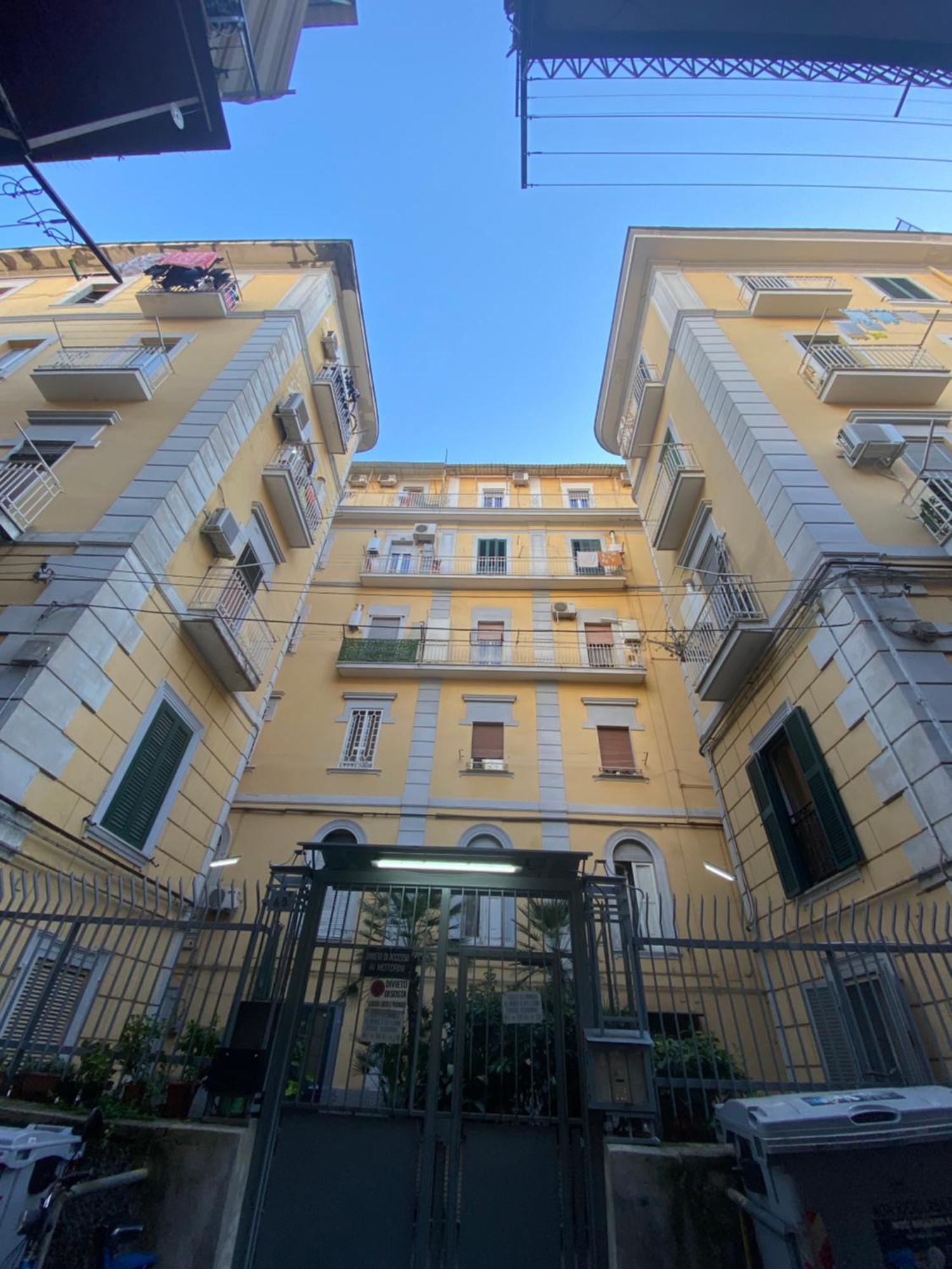 La Casa Al Centro " Vicino Al Centro Storico Di Napoli" Nápoles Exterior foto